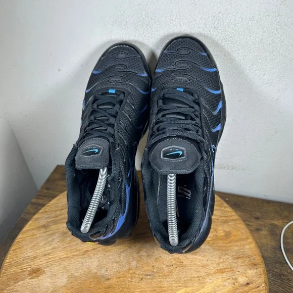Nike Air Max Plus TN Black University Blue Mens Sneakers DM0032-005 Size 9